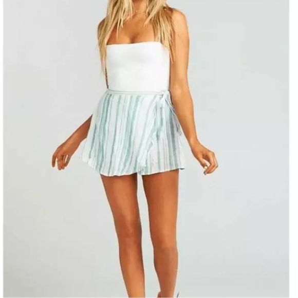 Show Me Your MuMu Pants - NWT Show Me Your Mumu The Great Wrap Shorts in Point Dume Stripe Size Large